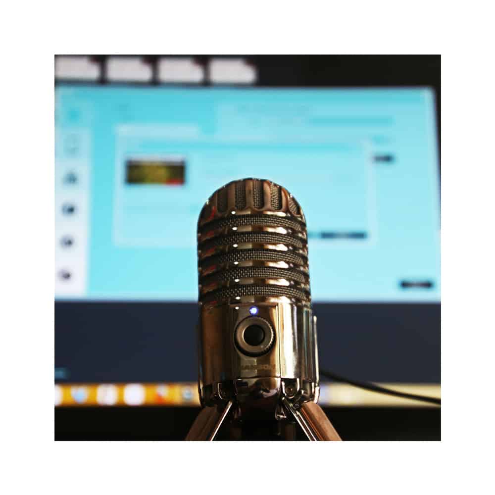 105+ Best Business Podcasts For Business-Savvy…